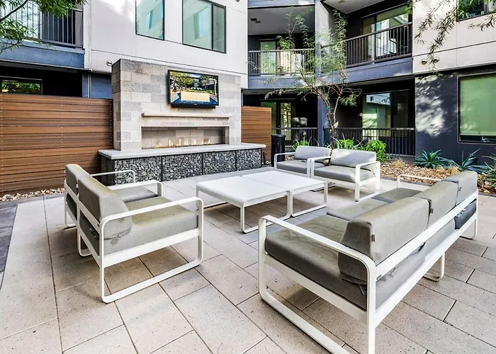 Escape To The Twilight 1br Townlake Tempe
